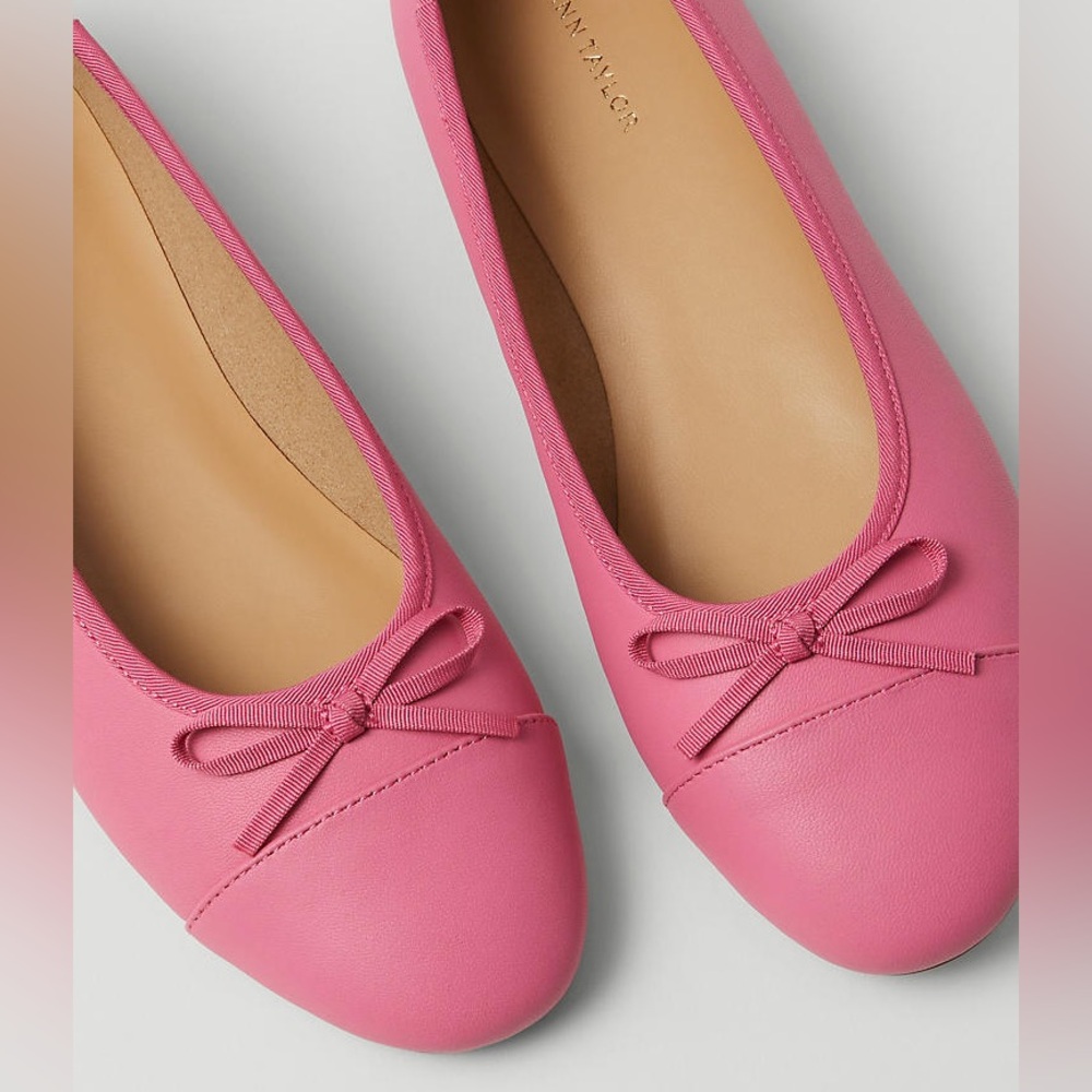 New without tags: Weekend Collection Cap Toe Leather Ballet Flats